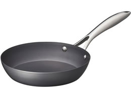 r^Ntg X[p[S tCp20cm 2001